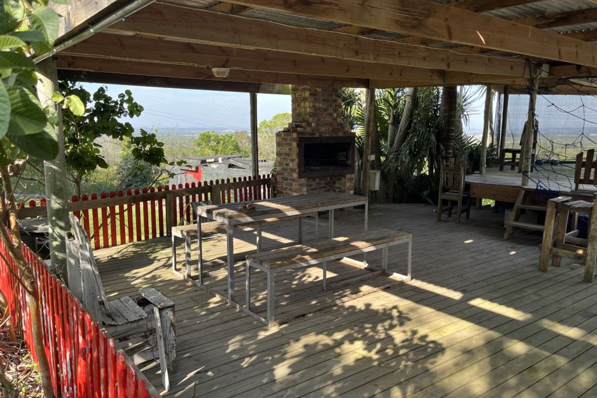 Versatile smallholding between Bathurst and Port Alfred - Photo 2