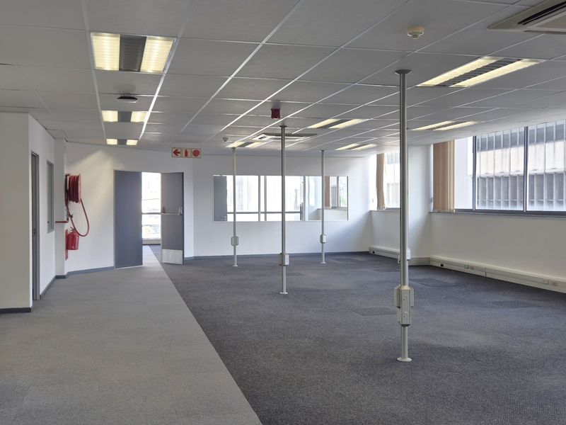 73 HERZOG BOULEVARD | ROGGEBAAI | FORESHORE | 3 ENTIRE FLOORS - Photo 9