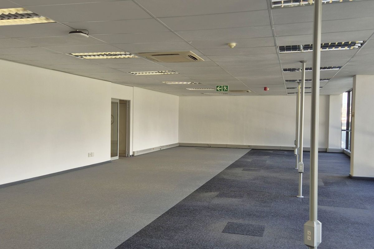 73 HERZOG BOULEVARD | ROGGEBAAI | FORESHORE | 3 ENTIRE FLOORS - Photo 5