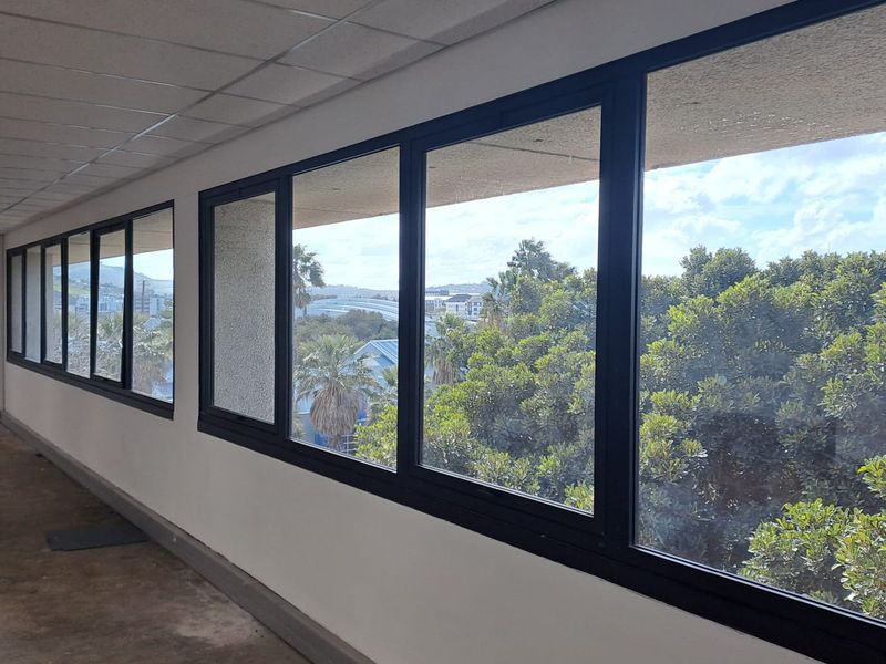 2nd floor Office Space to let in Tygervalley - Photo 10