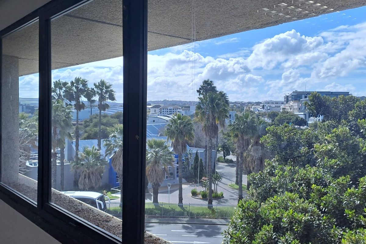 2nd floor Office Space to let in Tygervalley - Photo 4