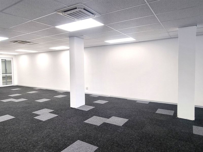 Office space to let in Ballywoods Office Park - Photo 7