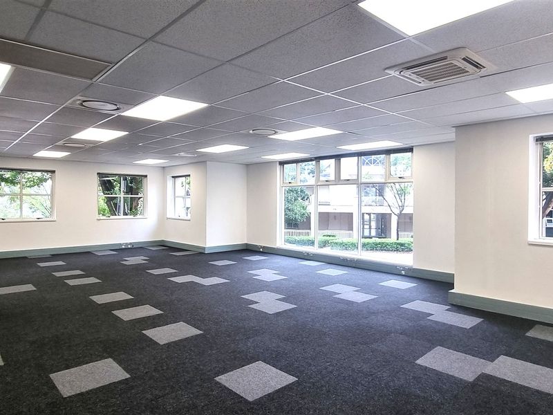 Office space to let in Ballywoods Office Park - Photo 3