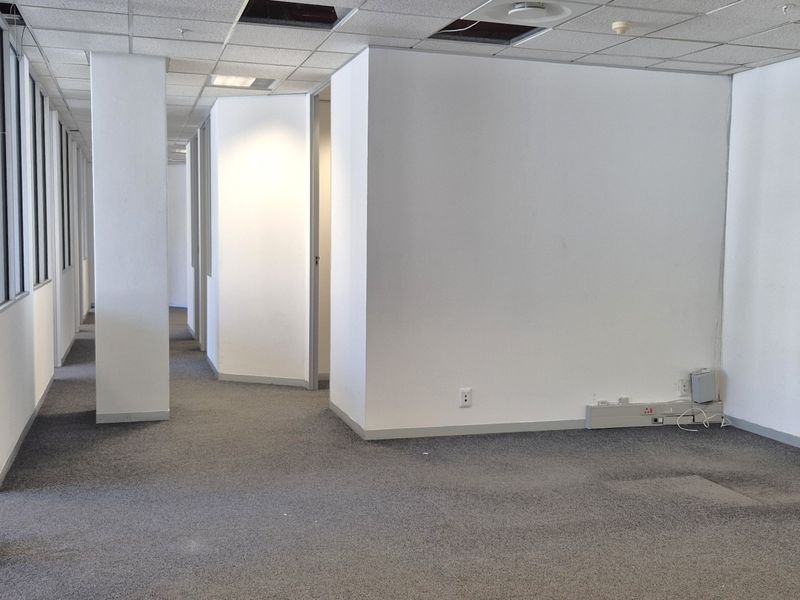 RESERVE BANK BUILDING | SECURE | STUNNING MOUNTAIN AND CITY VIEWS - Photo 3