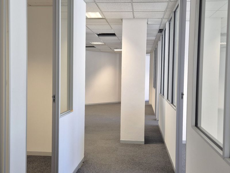 RESERVE BANK BUILDING | SECURE | STUNNING MOUNTAIN AND CITY VIEWS - Photo 5