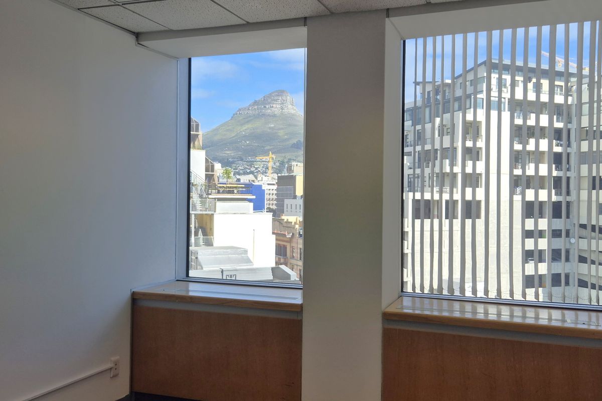 RESERVE BANK BUILDING | SECURE | STUNNING MOUNTAIN AND CITY VIEWS - Photo 2