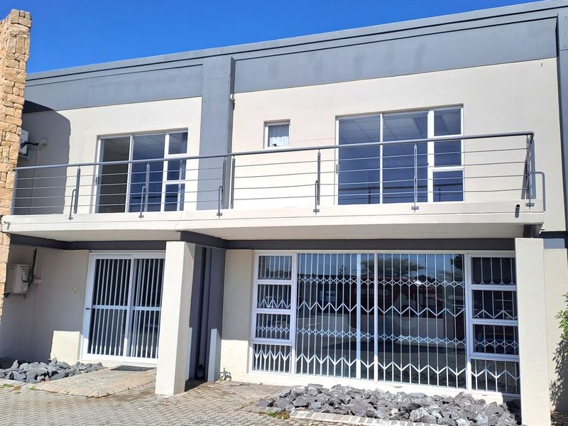 A Well-Posiitoned Warehouse To Let in Century City - Photo 2