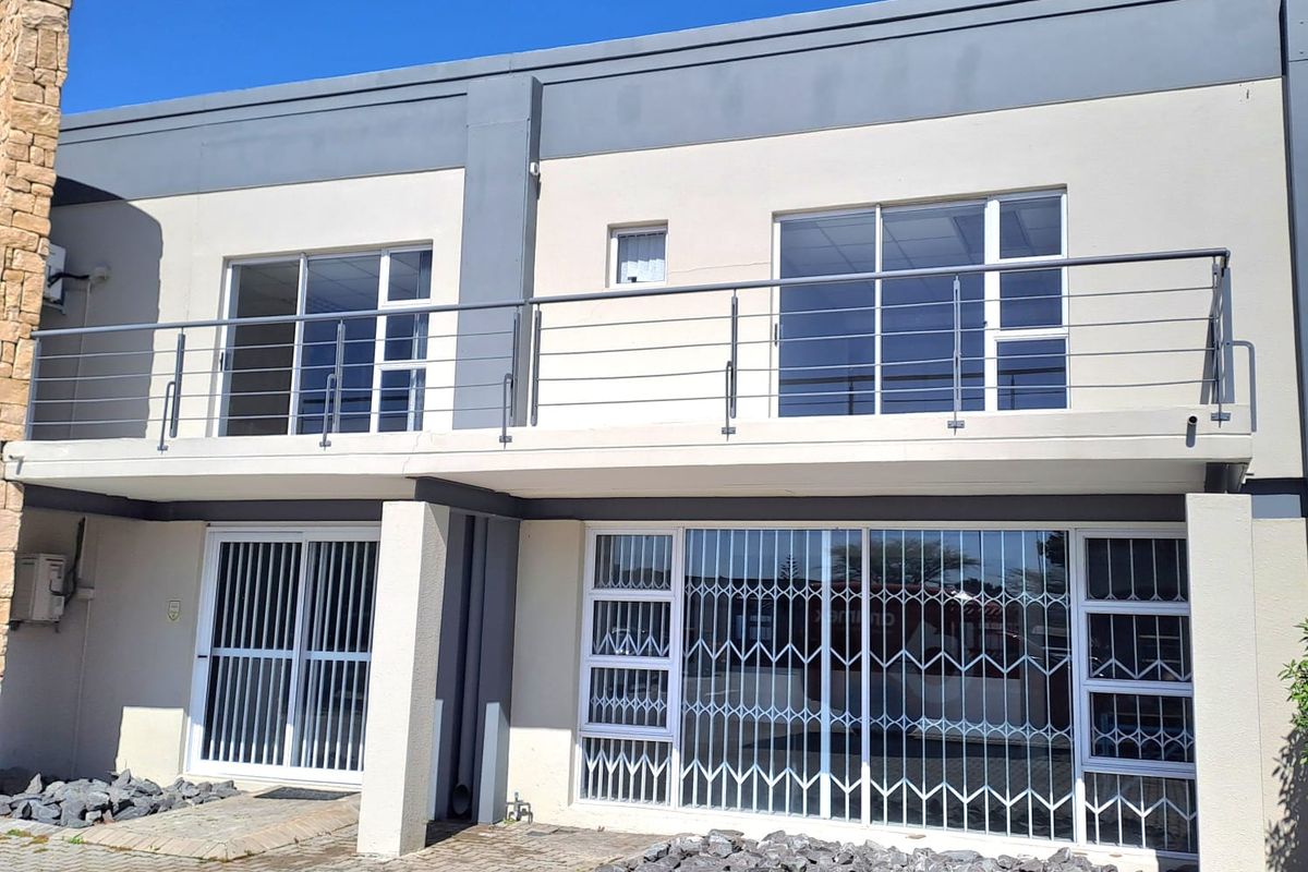 A Well-Posiitoned Warehouse To Let in Century City - Photo 2