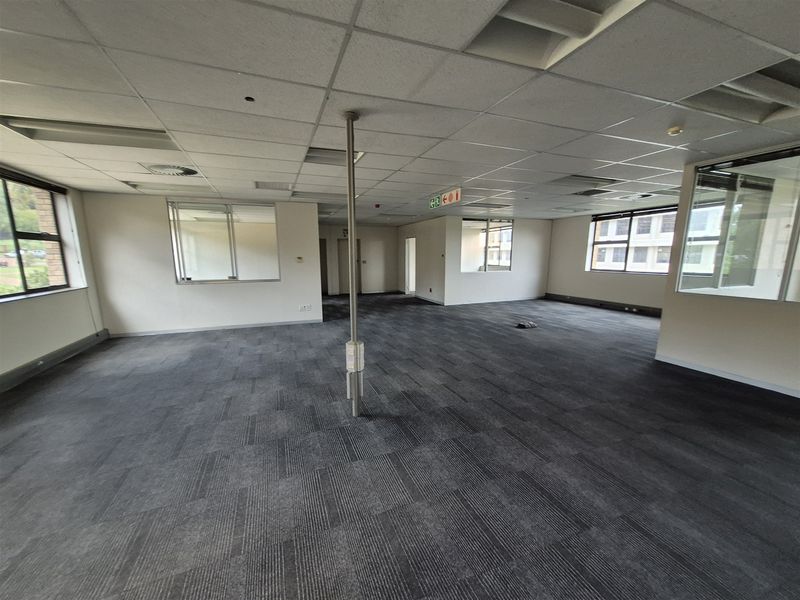 Offices to let in Rosebank - Photo 5