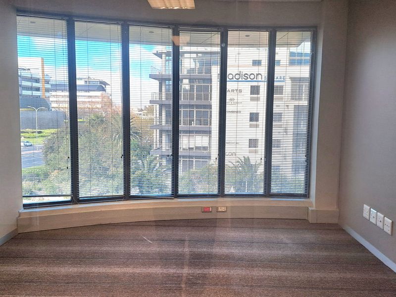 Well-posiitoned Office Space to let in Tygervalley - Photo 9