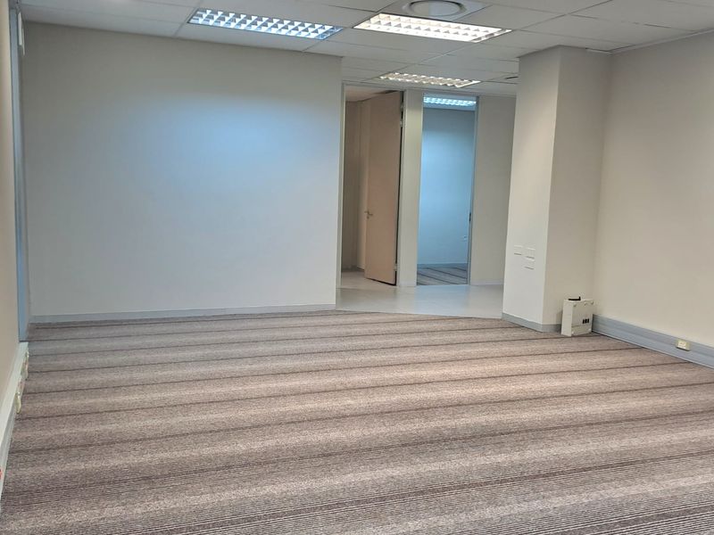 Well-posiitoned Office Space to let in Tygervalley - Photo 6
