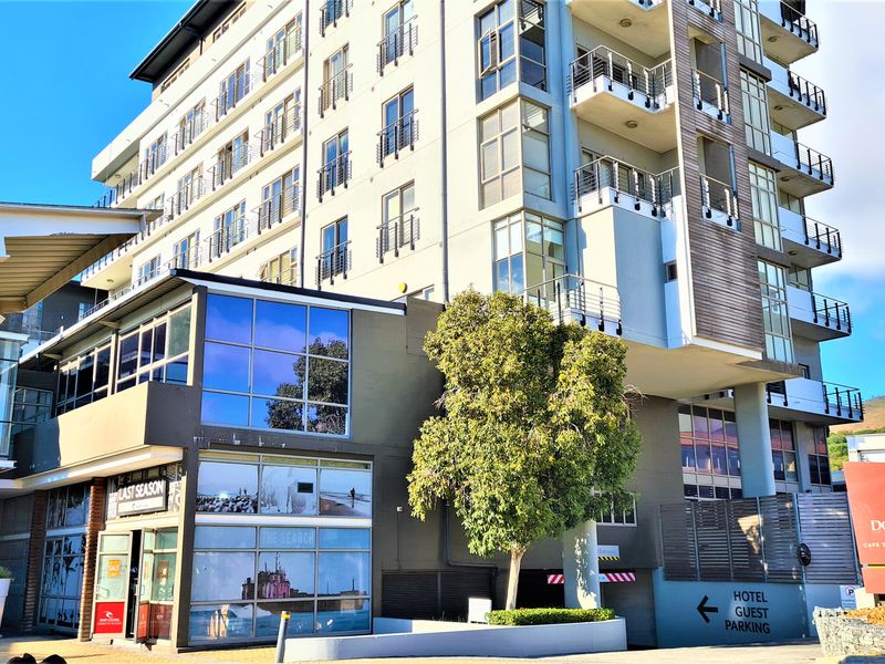 UPPER EAST SIDE | PRIME COMMERCIAL | WELL-APPOINTED | DOUBLE TREE HOTEL - Photo 9