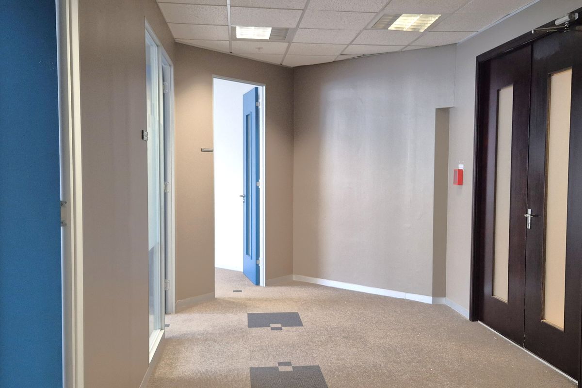 SA RESERVE BANK BUILDING | ST GEORGES MALL | SECURE | CBD - Photo 3