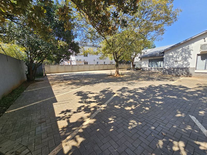 TO LET - SMALL OFFICE/RETAIL SPACE CLUBVIEW CENTURION - Photo 10