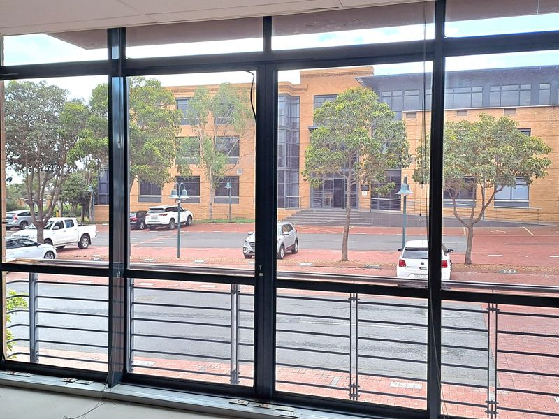 Ground Floor Office Space to Let in Plattekloof Business Park - Photo 10