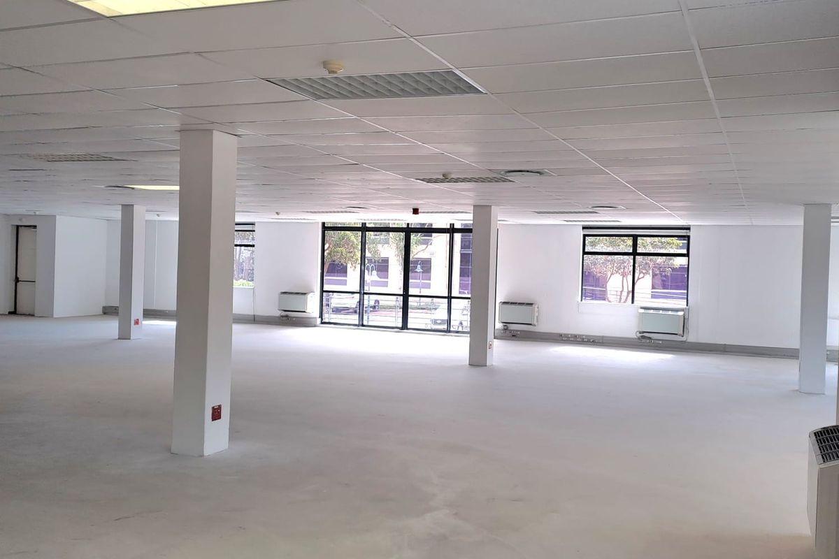 Ground Floor Office Space to Let in Plattekloof Business Park - Photo 5