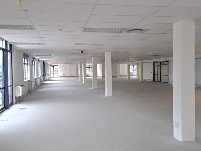 Ground Floor Office Space to Let in Plattekloof Business Park - Photo 7