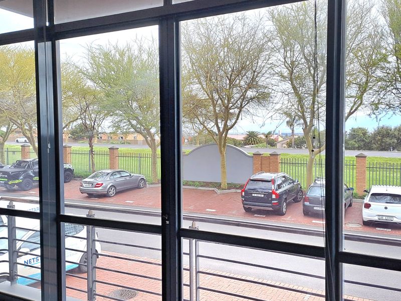 Ground Floor Office Space to Let in Plattekloof Business Park - Photo 6