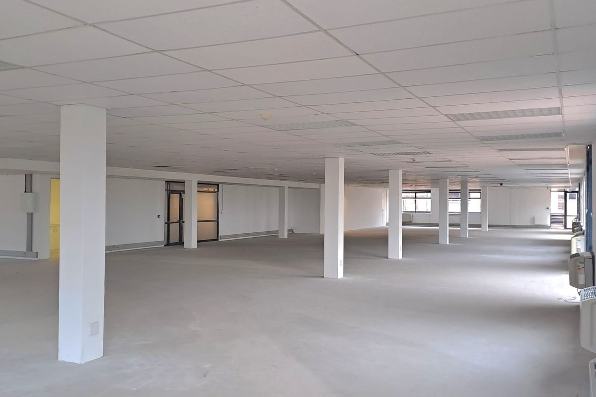Ground Floor Office Space to Let in Plattekloof Business Park - Photo 4