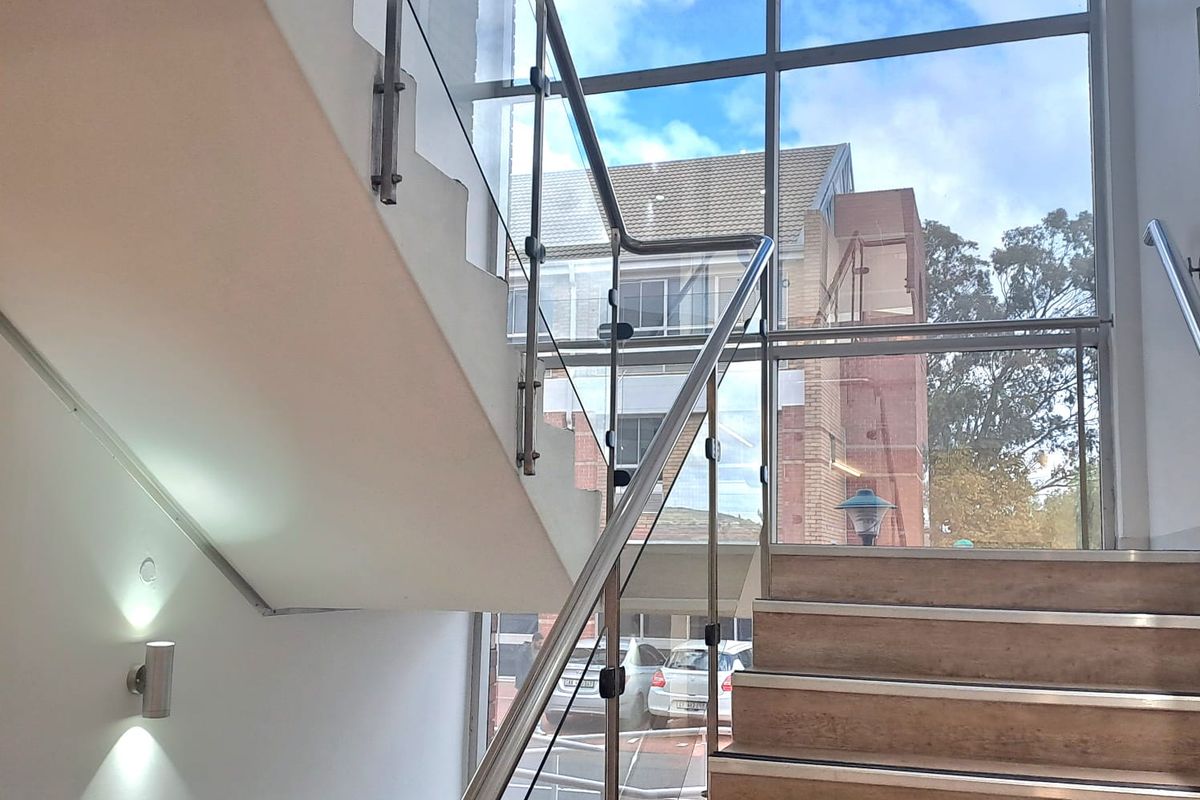 Spacious 1st Floor Office Space to Let in Tygevalley - Photo 4