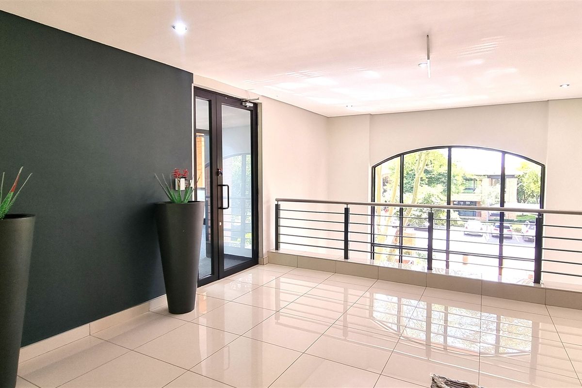 Office space to let in Fairways Office Park - Photo 2