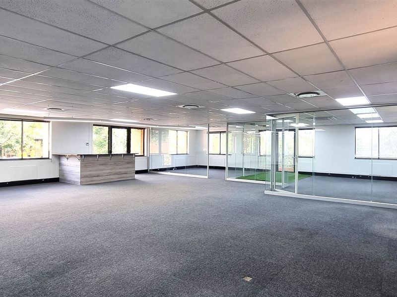Office space to let in Fairways Office Park - Photo 3