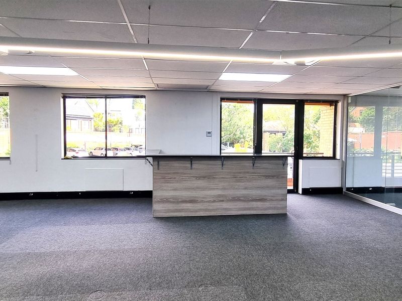 Office space to let in Fairways Office Park - Photo 4
