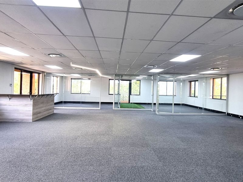 Office space to let in Fairways Office Park - Photo 9