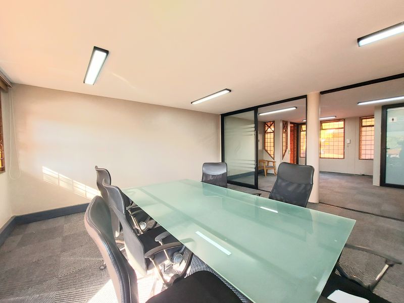Prime Commercial Opportunity | Double-Storey Office Suite | Brooklyn / Nieuw Muckleneuk, Pretoria - Photo 7