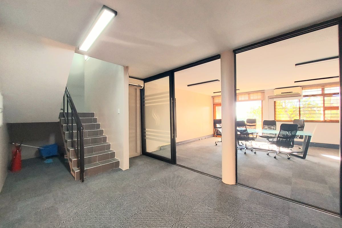Prime Commercial Opportunity | Double-Storey Office Suite | Brooklyn / Nieuw Muckleneuk, Pretoria - Photo 4