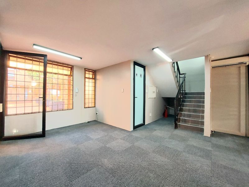 Prime Commercial Opportunity | Double-Storey Office Suite | Brooklyn / Nieuw Muckleneuk, Pretoria - Photo 2