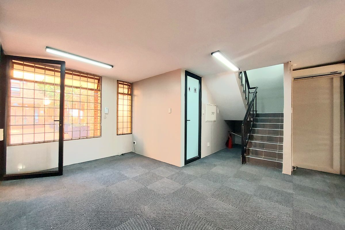 Prime Commercial Opportunity | Double-Storey Office Suite | Brooklyn / Nieuw Muckleneuk, Pretoria - Photo 2