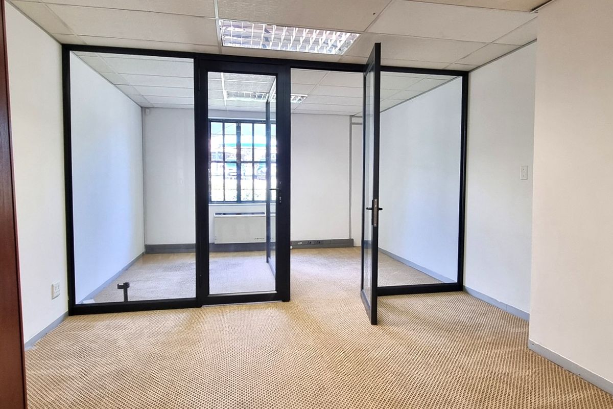 Office space to let in La Rocca Office Park Bryanston - Photo 2