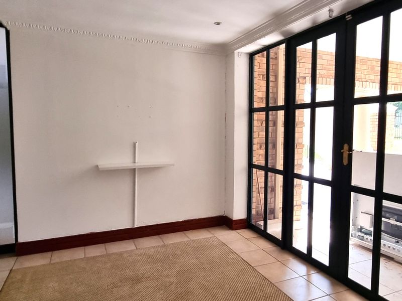 Office space to let in La Rocca Office Park Bryanston - Photo 3