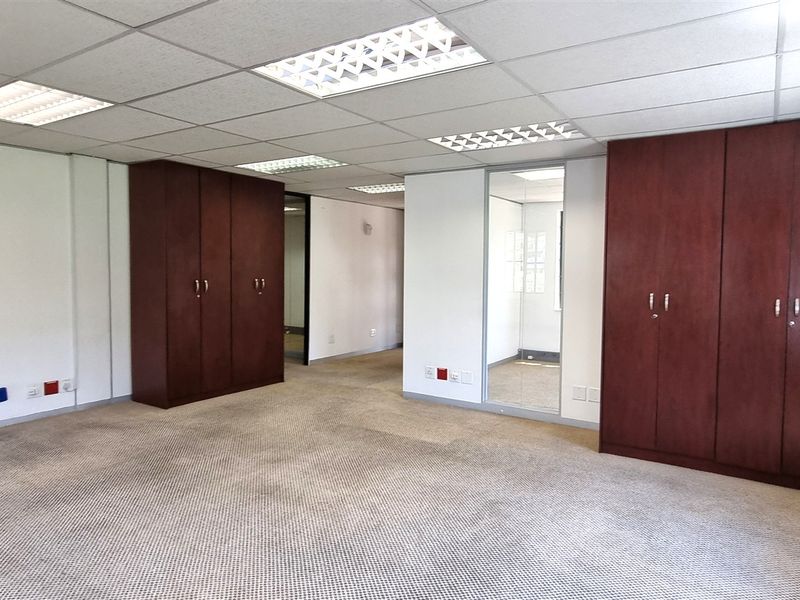 Office space to let in La Rocca Office Park Bryanston - Photo 9