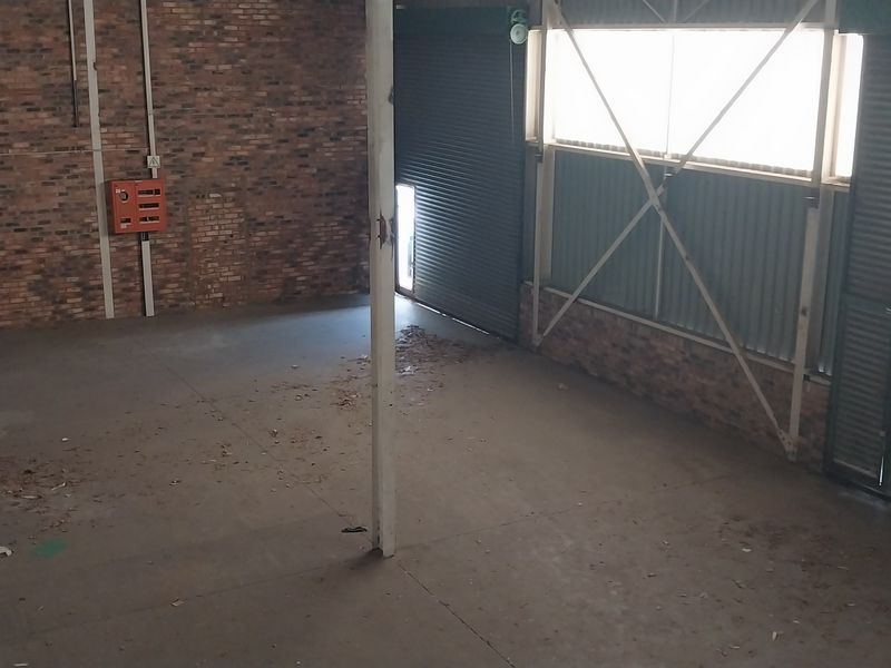 Mini Warehouse Units for Rent, Prime Location in Midrand Near Highways! - Photo 10