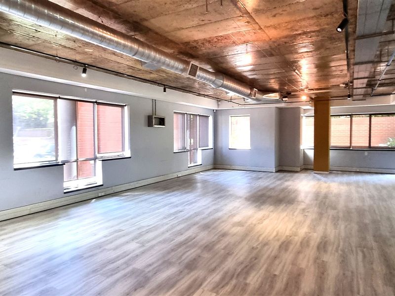 Office space to let in The Woodlands Office Park - Photo 3