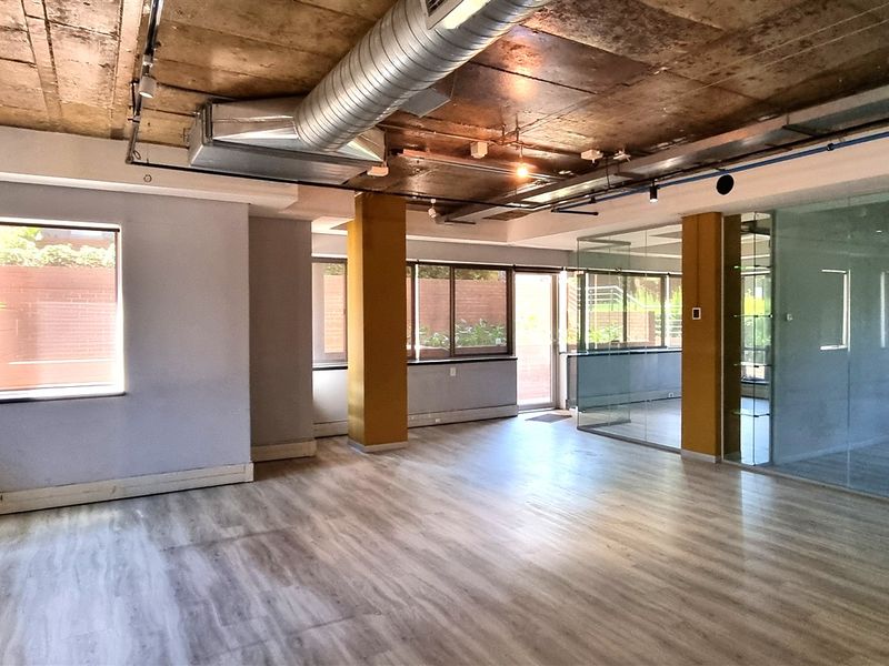Office space to let in The Woodlands Office Park - Photo 4