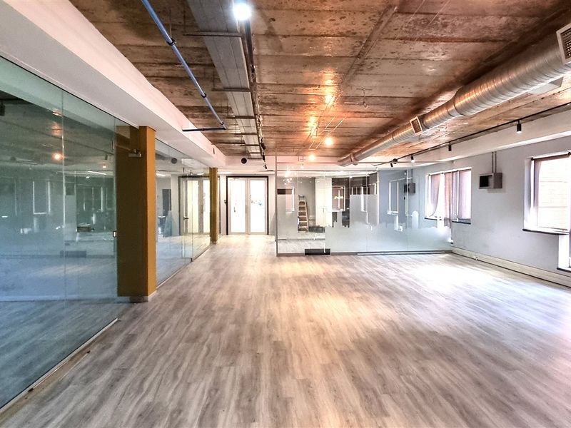Office space to let in The Woodlands Office Park - Photo 10