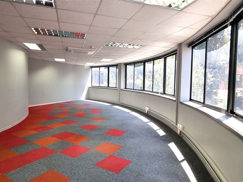 Office space to let in The Woodlands Office Park - Photo 5