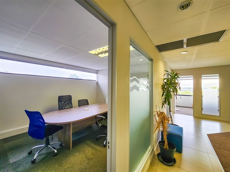 150m2 Office to Let in Willowbrook Office Park - Photo 7