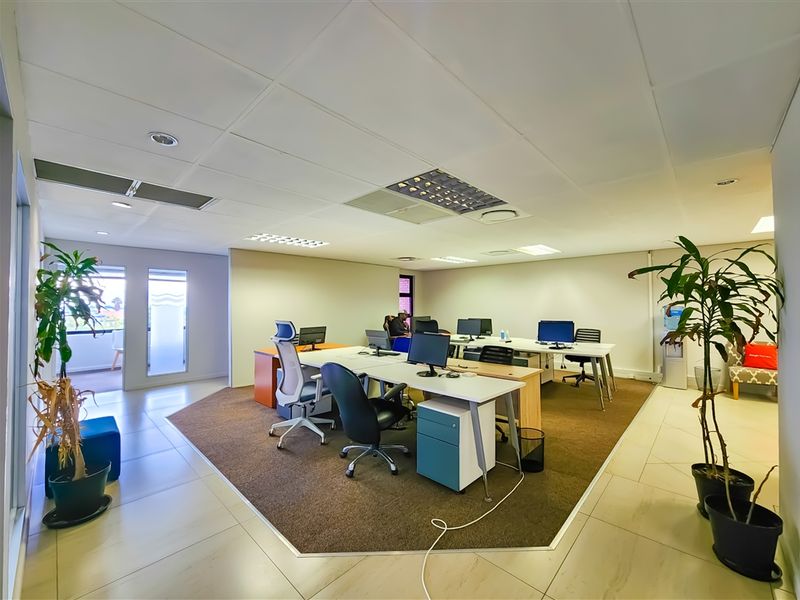 150m2 Office to Let in Willowbrook Office Park - Photo 6