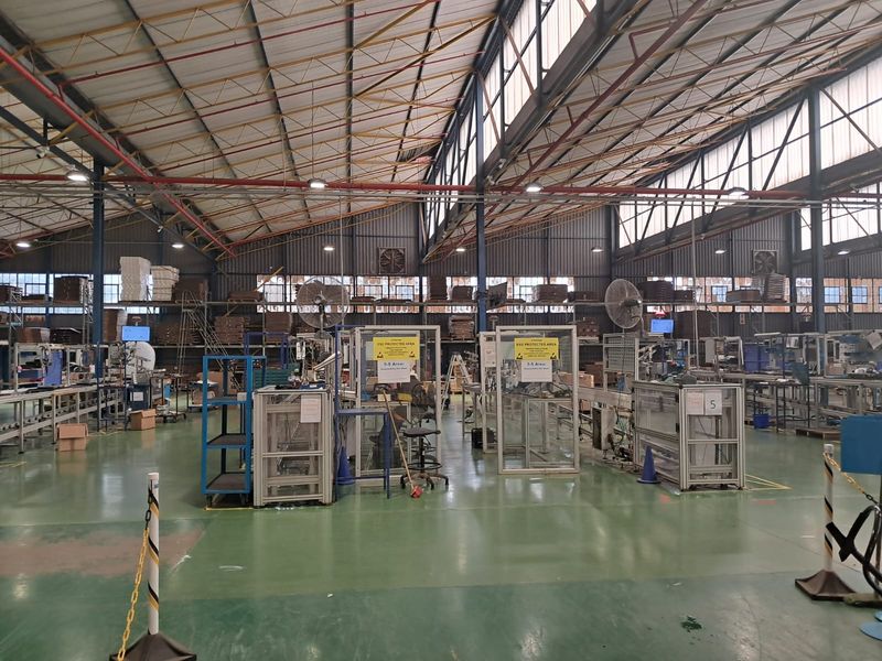 1972m2 Warehouse To Let in Clayville - Photo 5