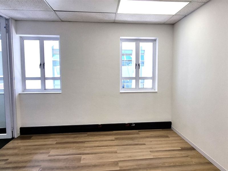 Office space to let in Wedgewood Office Park - Photo 4