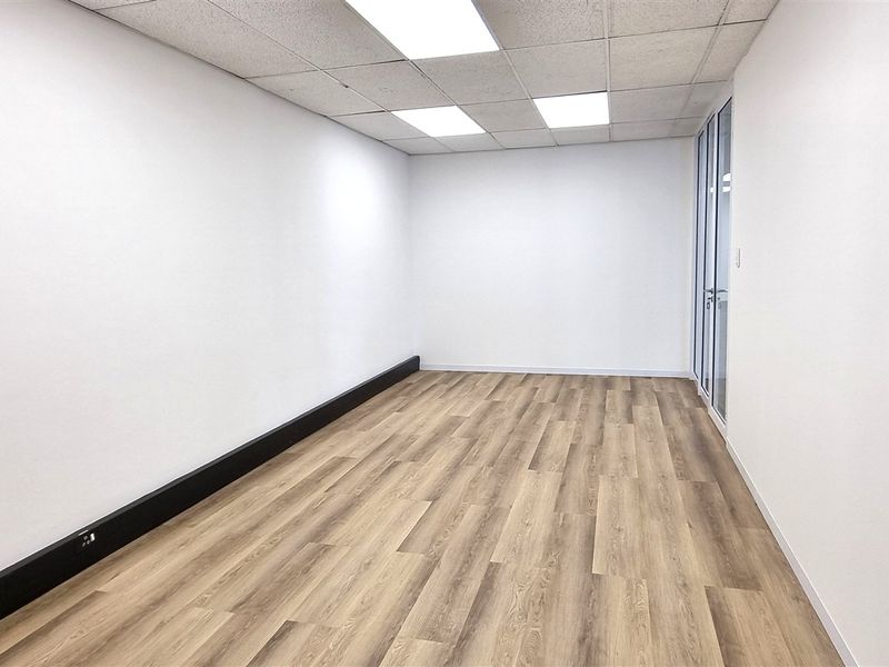 Office space to let in Wedgewood Office Park - Photo 5
