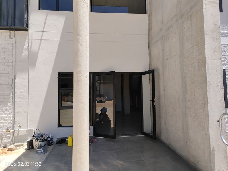 1993m2  Warehouse  - TO LEASE - Photo 9