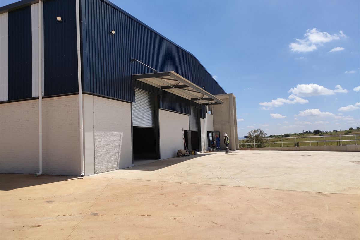 1993m2  Warehouse  - TO LEASE - Photo 4