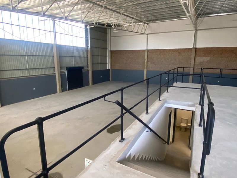785m2 Industrial Warehouse to Lease – Silverview Business Park, Samrand, Centurion - Photo 7