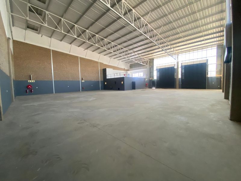 785m2 Industrial Warehouse to Lease – Silverview Business Park, Samrand, Centurion - Photo 5