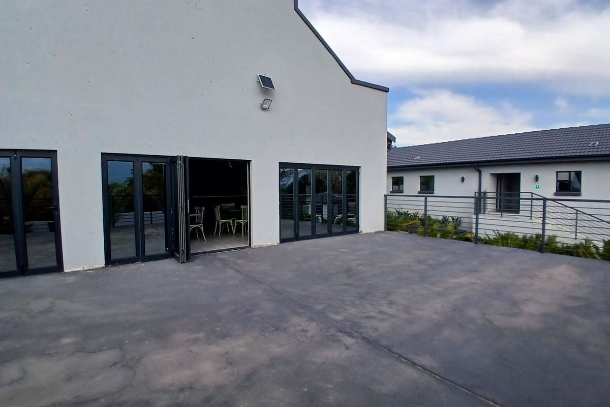 Luxury Guesthouse for Sale - Photo 3